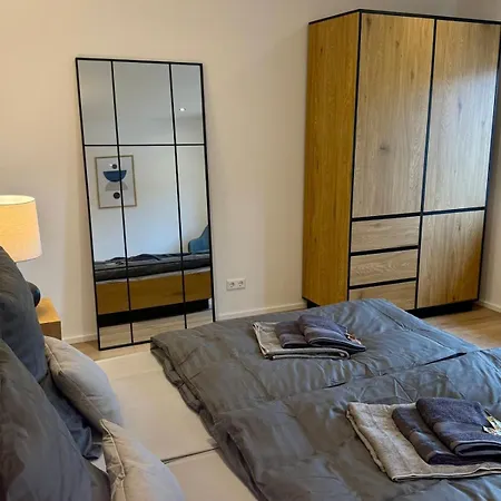 Lupi Grey - Stylish Und Luxury * Buchen (Odenwald, Baden-Wurttemberg)