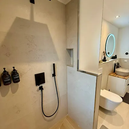 Lupi Grey - Stylish Und Luxury Buchen (Odenwald, Baden-Wurttemberg)